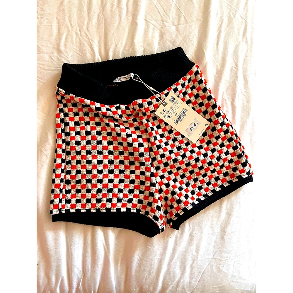 Zara shorts with tag
